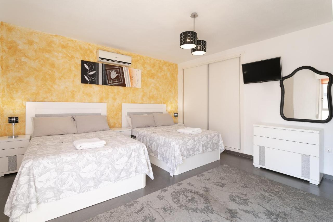 טורבייחה Penthouse Apartment On Los Locos B מראה חיצוני תמונה